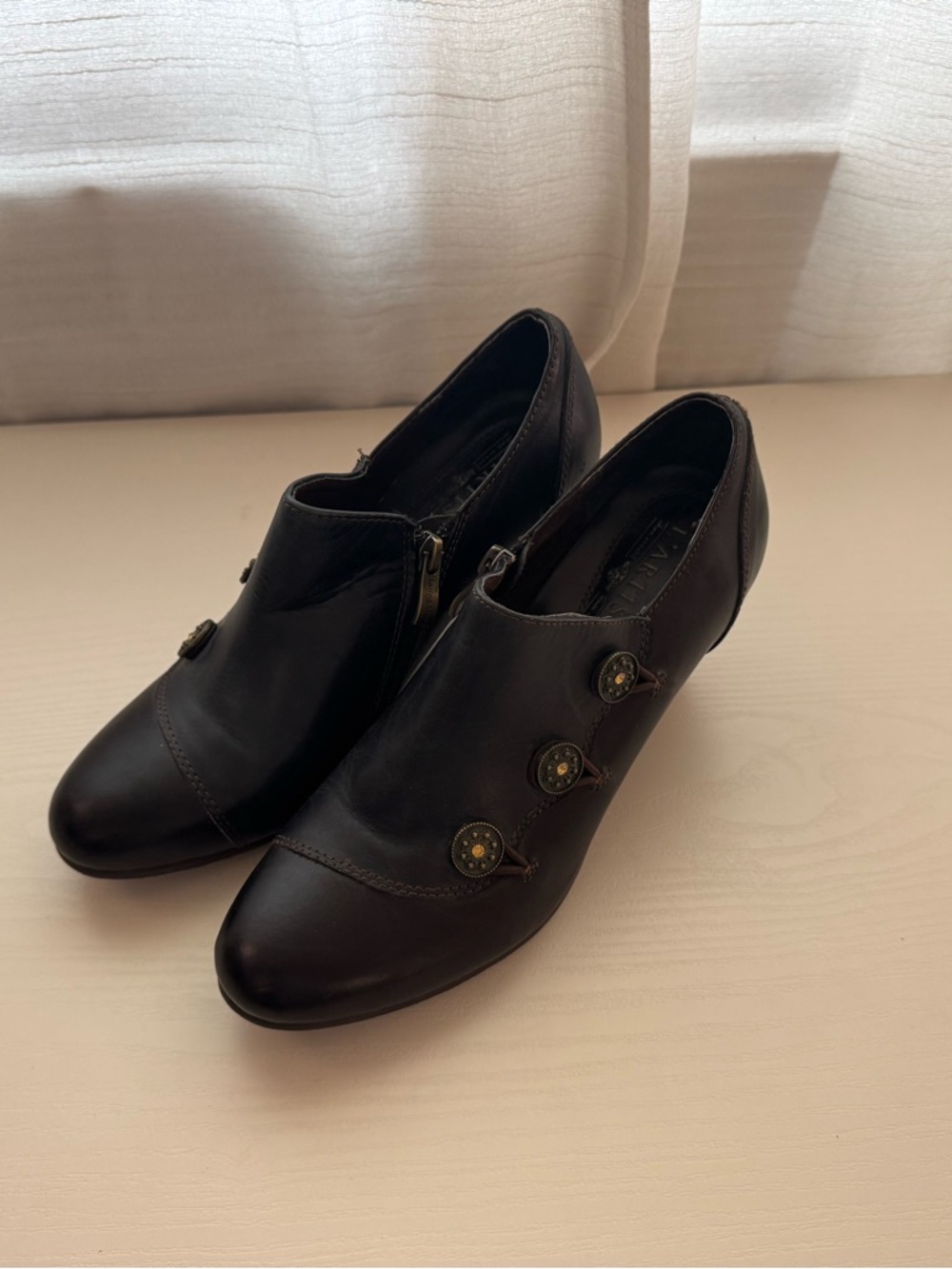 L’Artiste by Spring Step Leather Booties 🤎